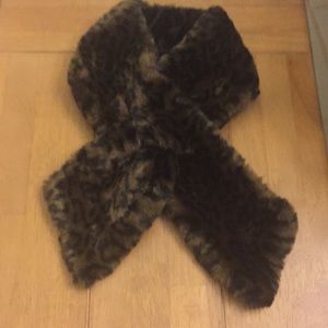 (EUC) Reversible Scarf/Wrap